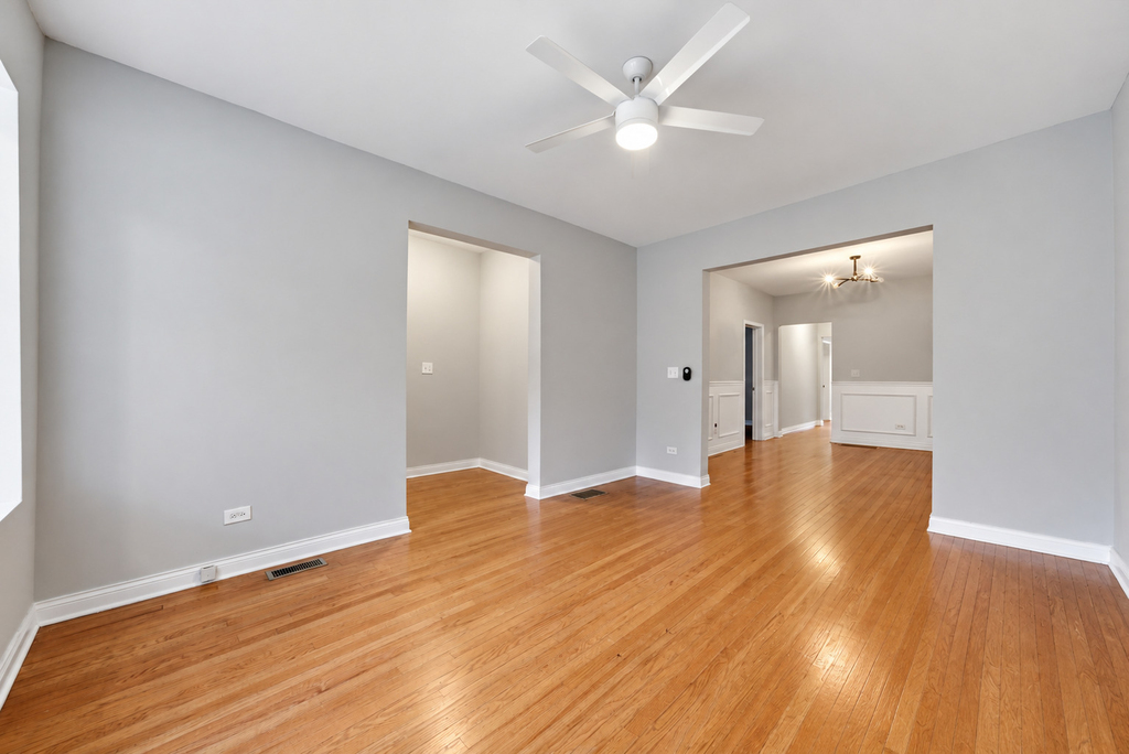 5039 W Cullom Avenue - Photo 4