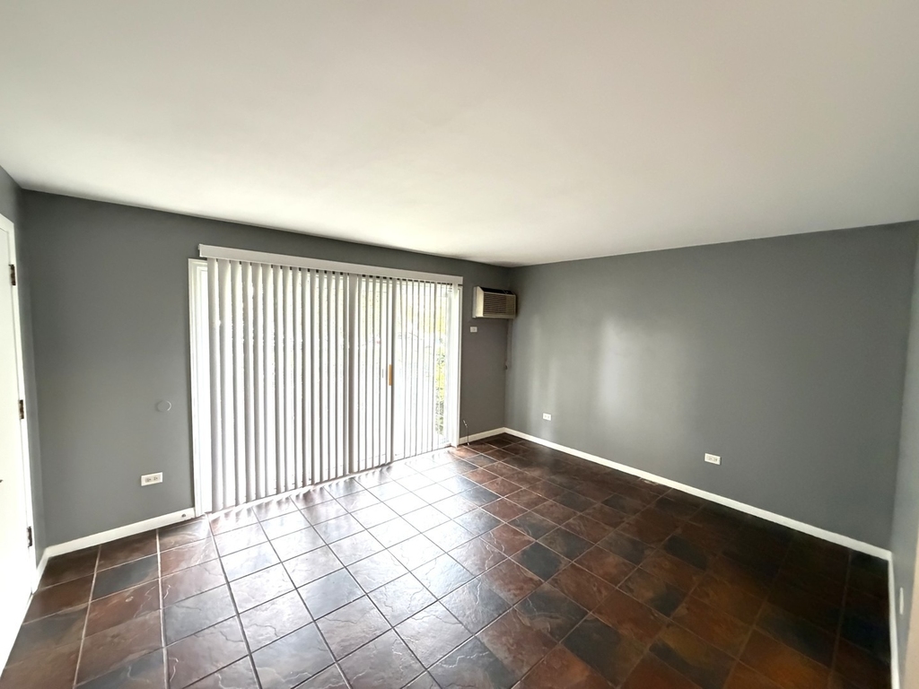 3754 W 120th Street - Photo 4