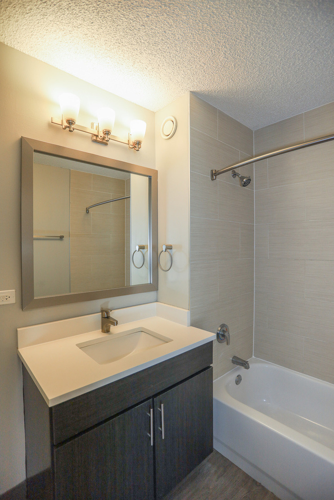 180 N Jefferson Street - Photo 13