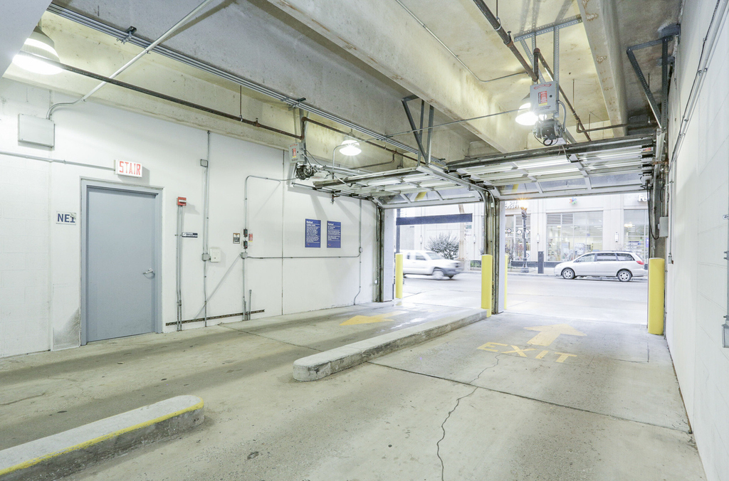 180 N Jefferson Street - Photo 17