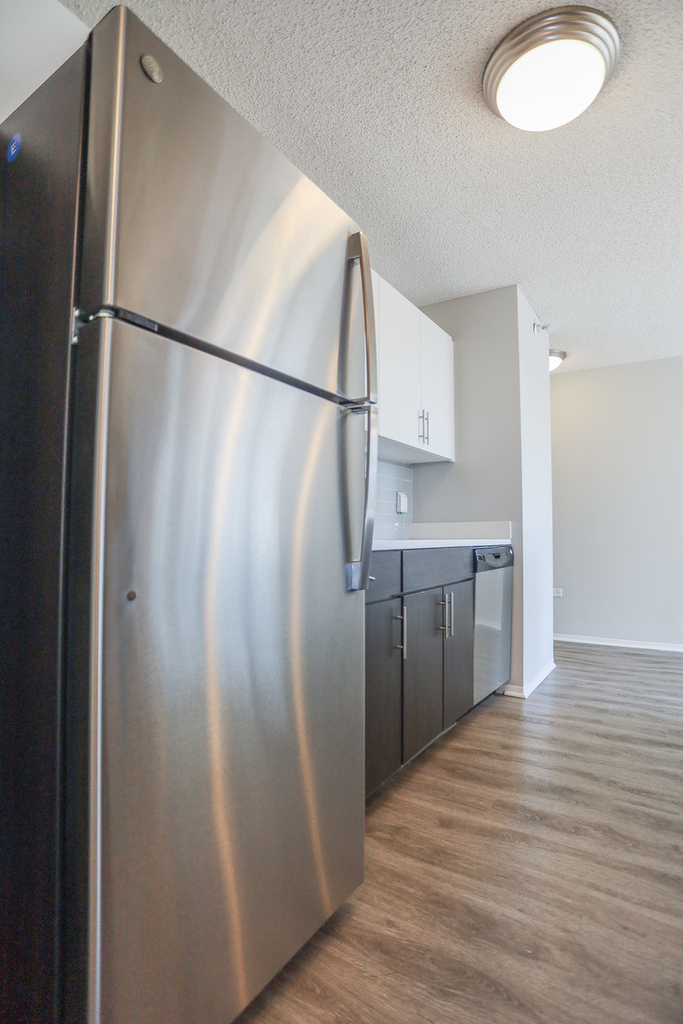 180 N Jefferson Street - Photo 5