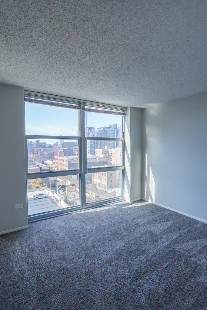 180 N Jefferson Street - Photo 10