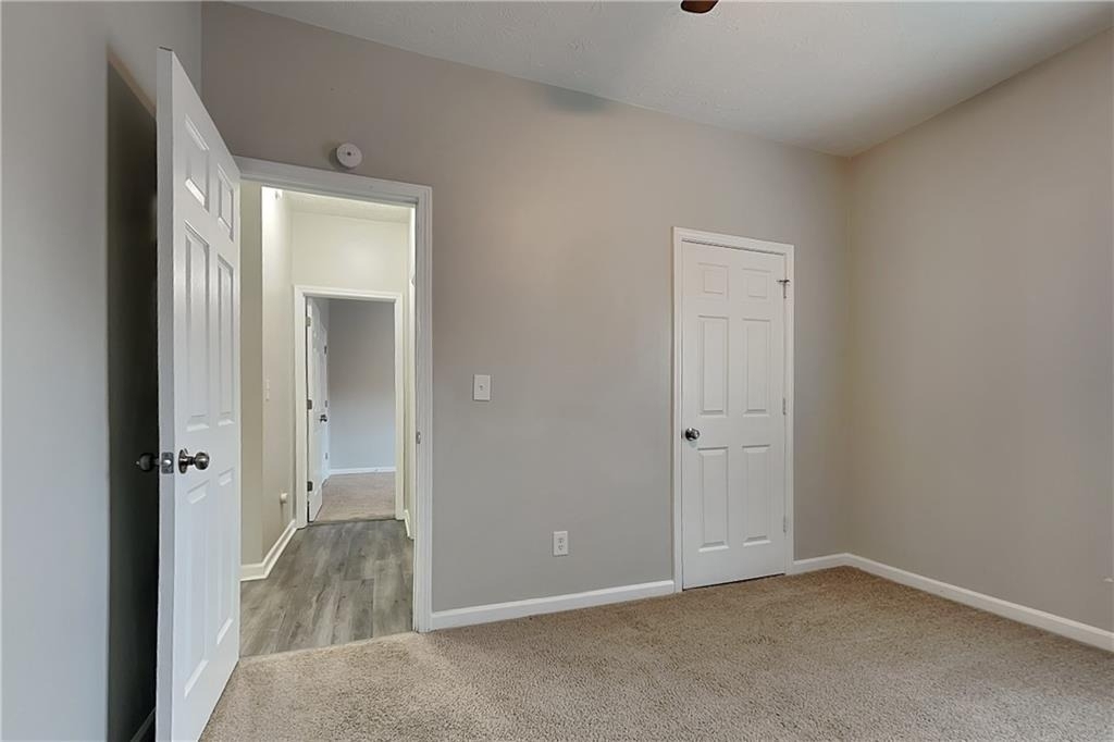 1975 Sterling Creek Court - Photo 15