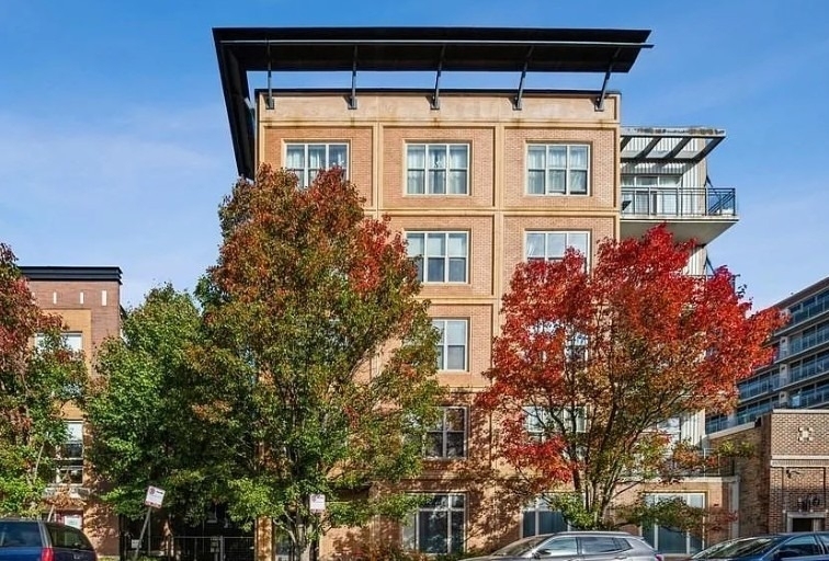 1228 W Monroe Street - Photo 0