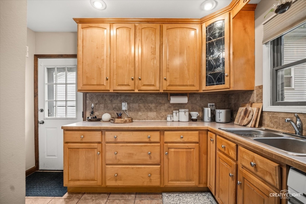 1125 Ash Street - Photo 8