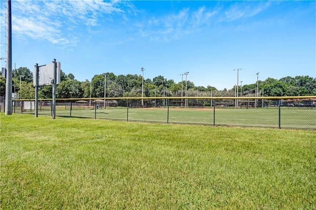 2127 Desmond Drive - Photo 24