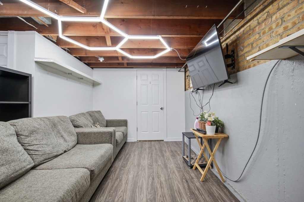 6230 W Foster Avenue - Photo 13