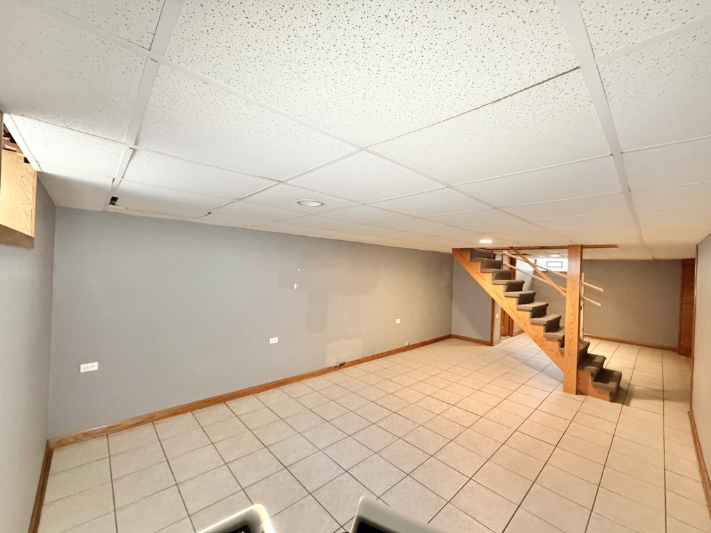 5816 W Greenleaf Avenue - Photo 13