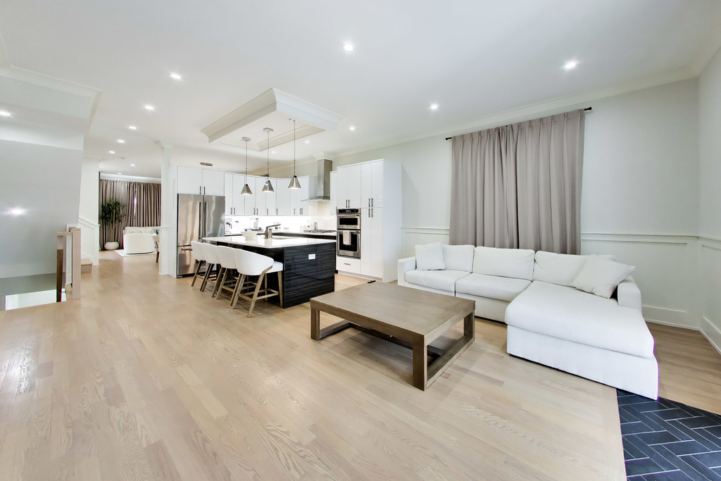 700 E 46th Street - Photo 16