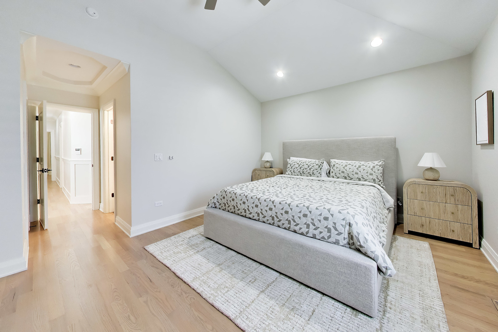 700 E 46th Street - Photo 17
