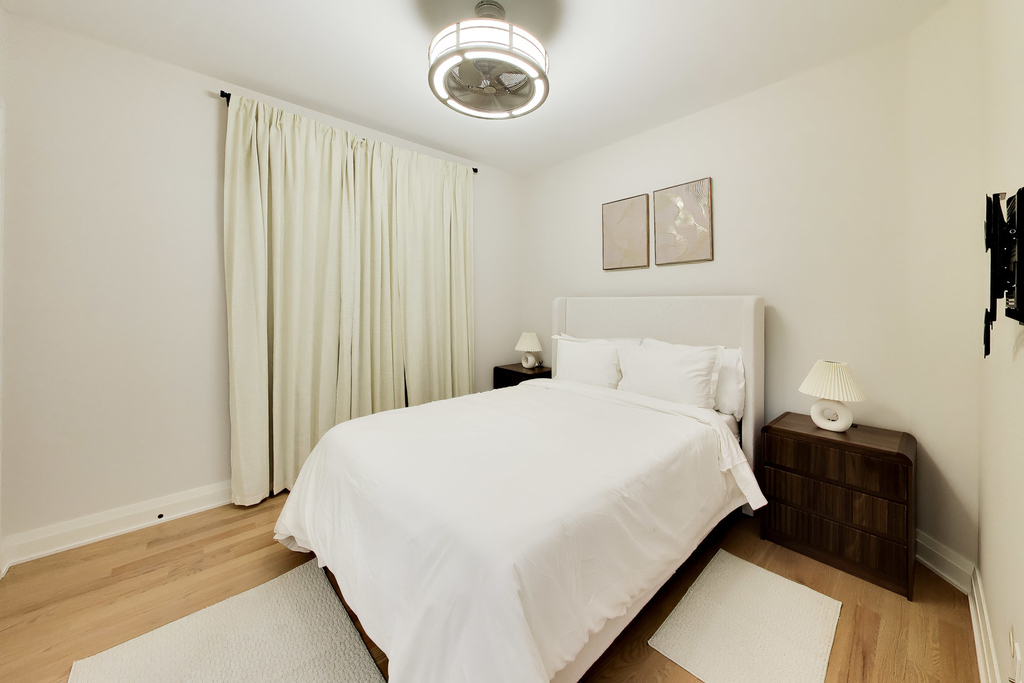 700 E 46th Street - Photo 26