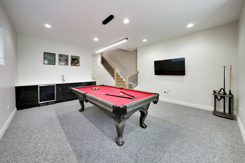 700 E 46th Street - Photo 29