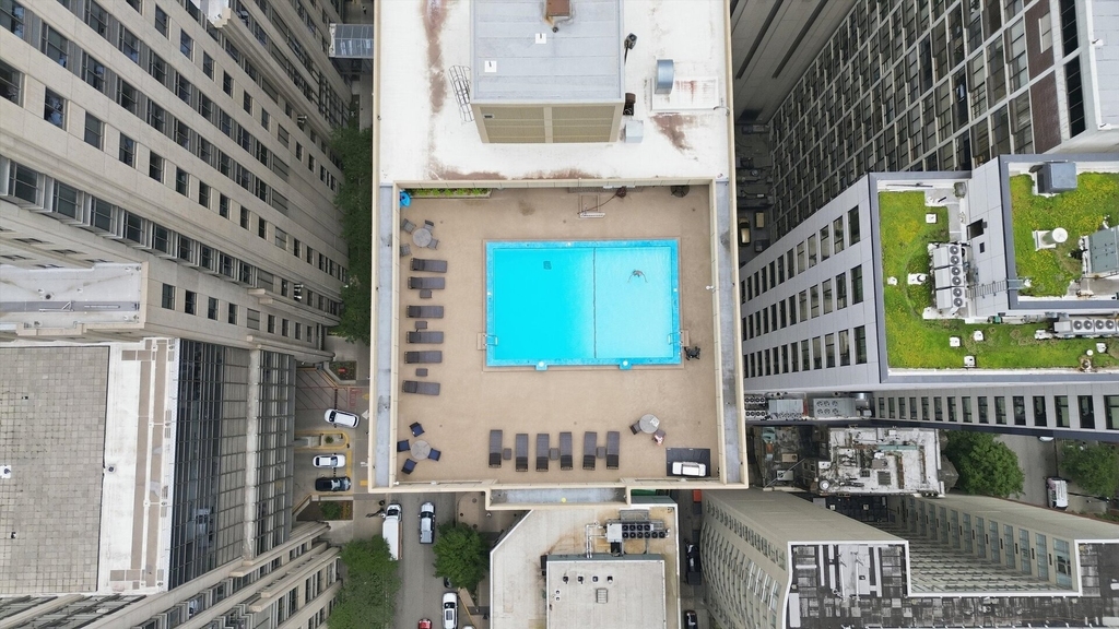 233 E Erie Street - Photo 23