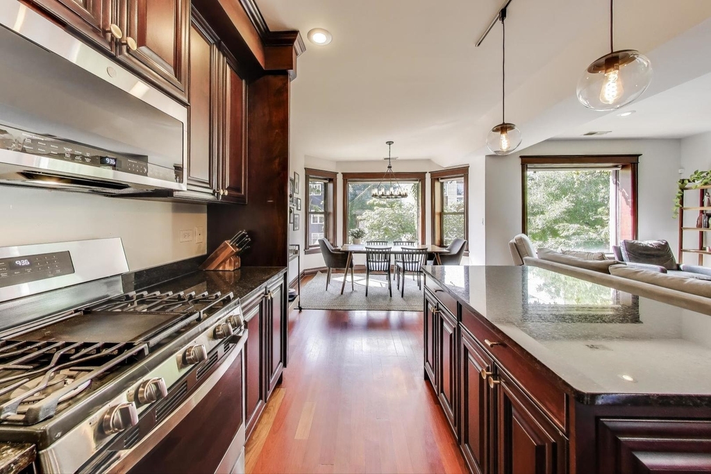 3106 W Lyndale Street - Photo 11