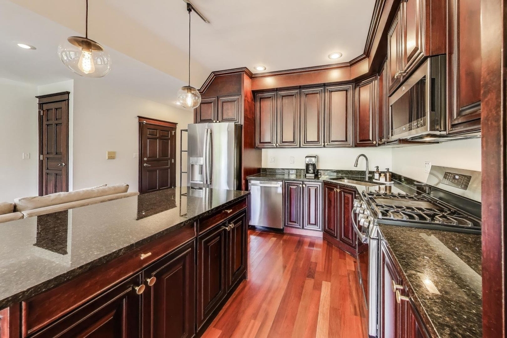 3106 W Lyndale Street - Photo 10