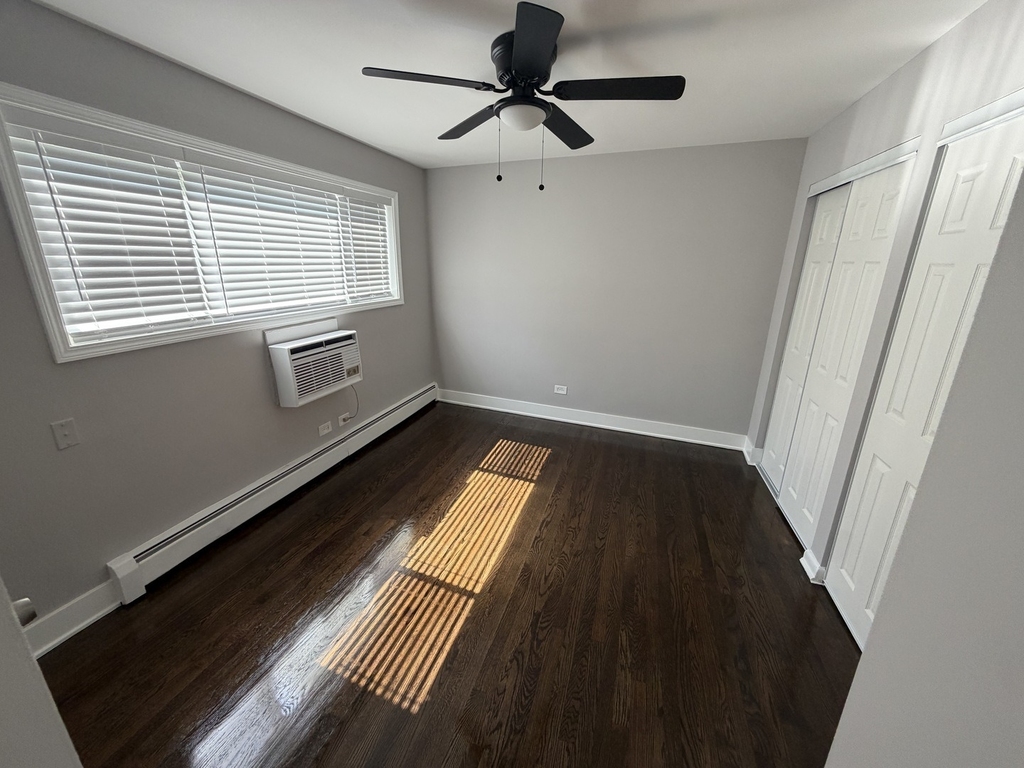 6901 N Ridge Boulevard - Photo 6