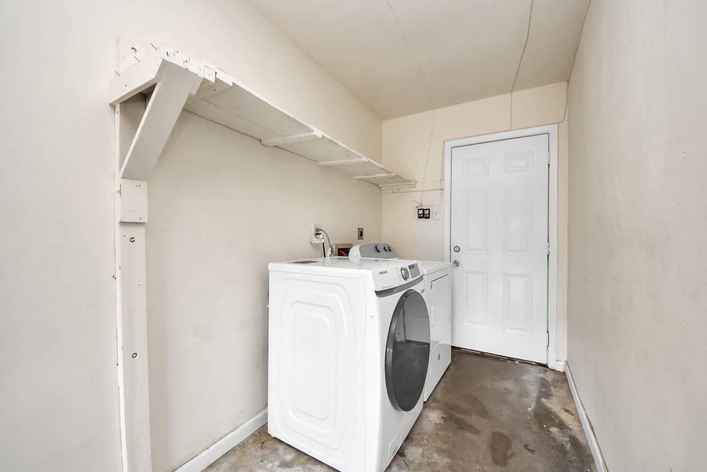 7410 La Place Drive - Photo 31