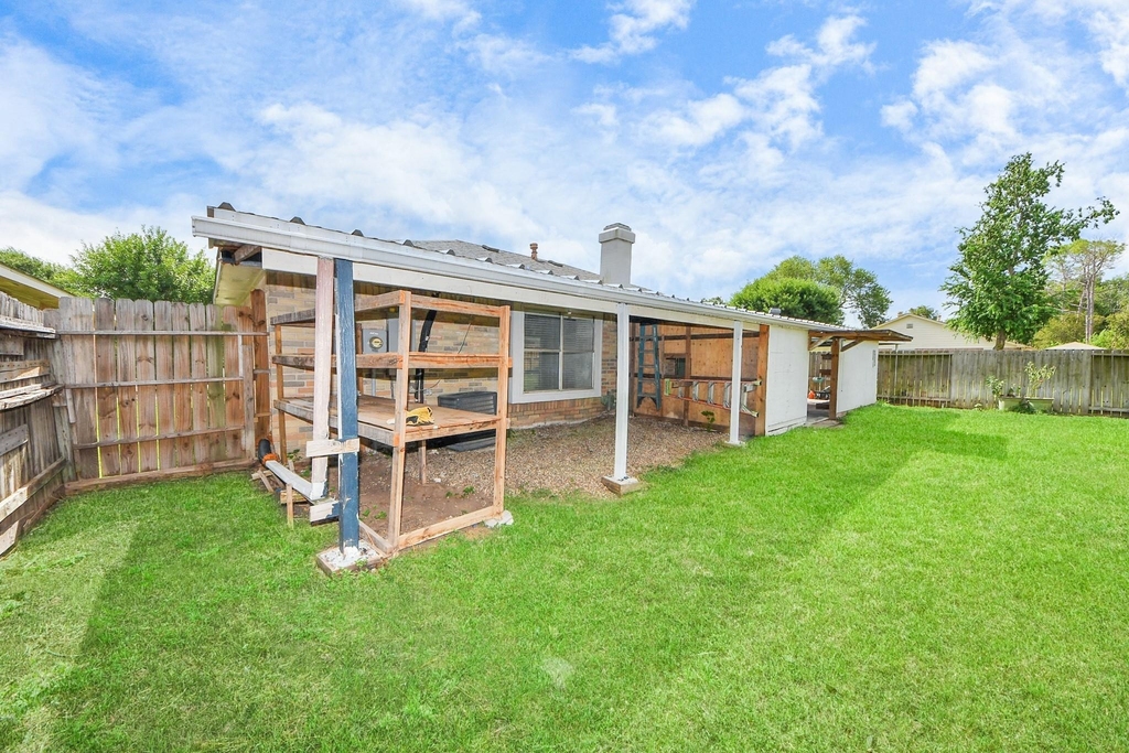 7410 La Place Drive - Photo 34