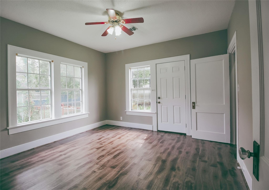 1138 Algregg Street - Photo 20