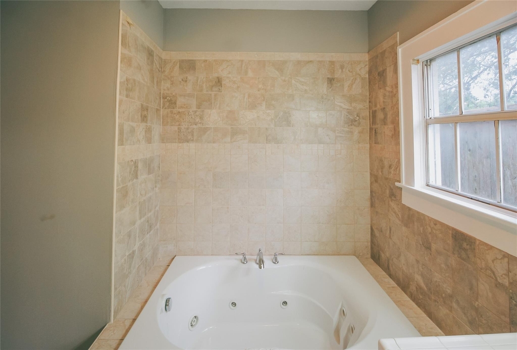 1138 Algregg Street - Photo 11