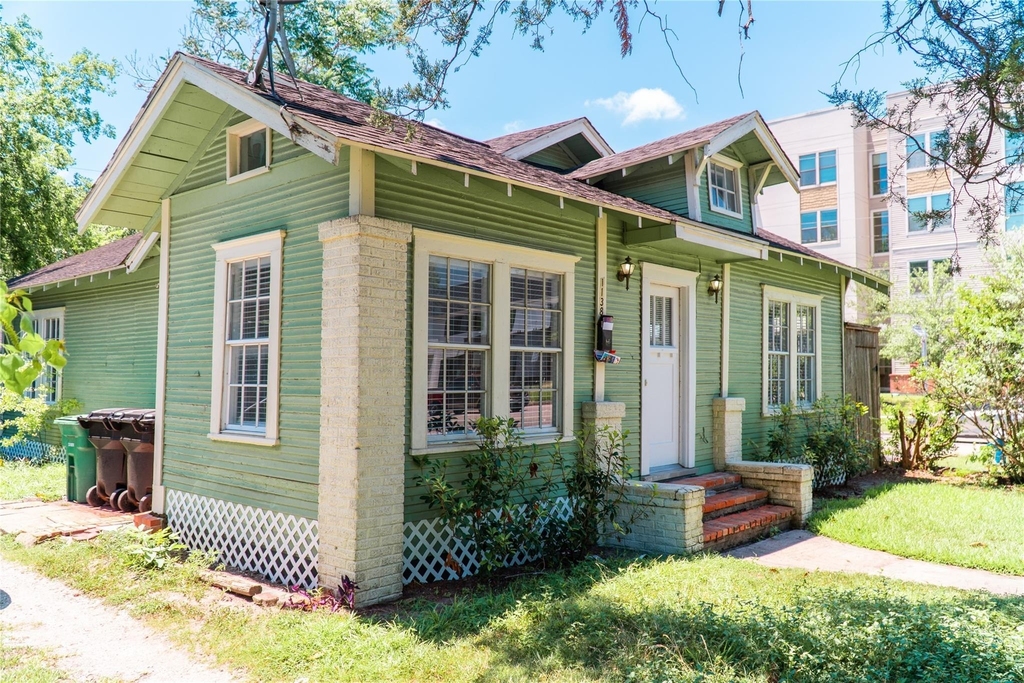 1138 Algregg Street - Photo 1