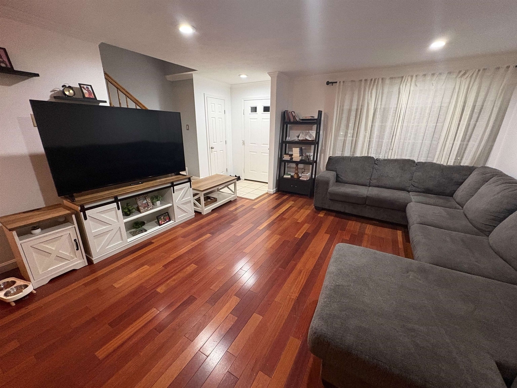 57 Cadogan - Photo 2