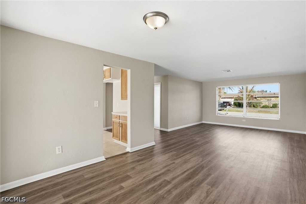 312 Hollywood Street - Photo 14