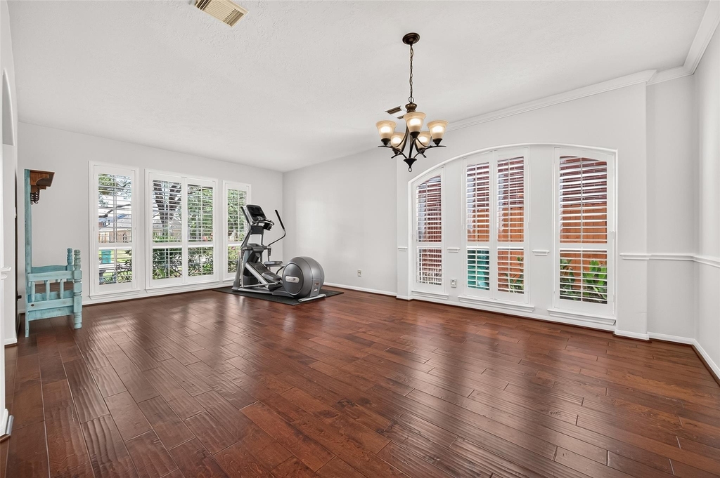 11811 Sunset Lake Court - Photo 6