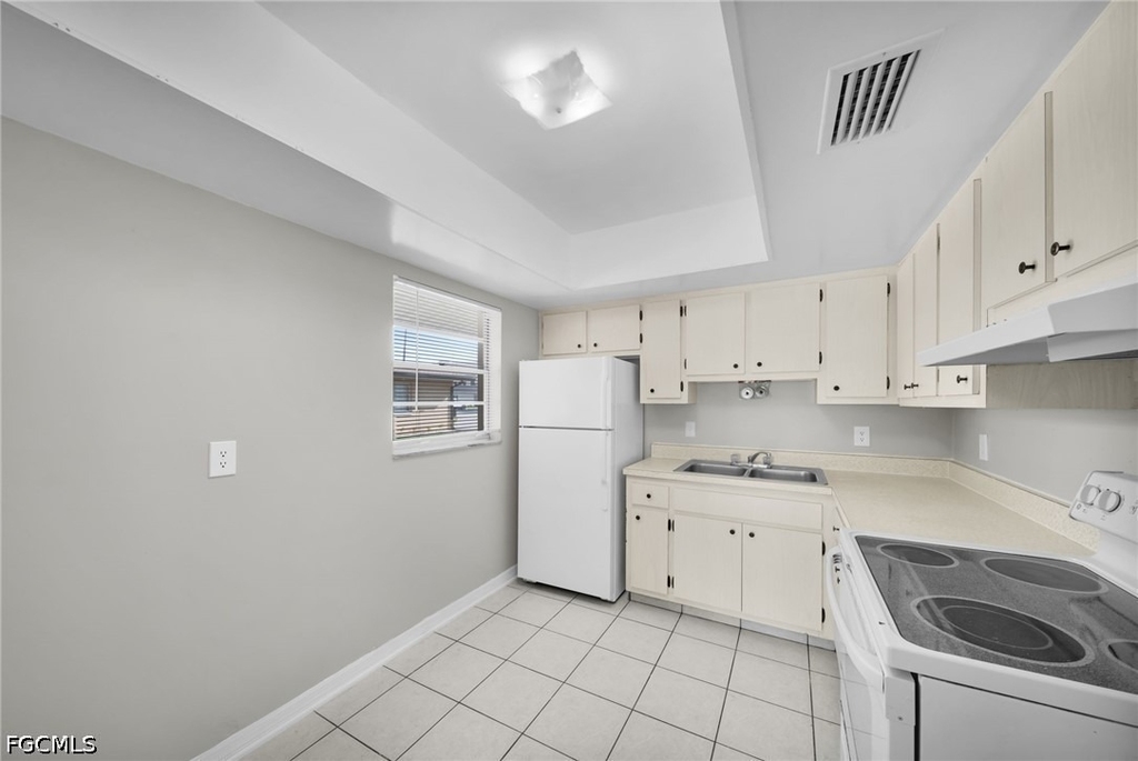 4824 Lucaya Drive - Photo 2