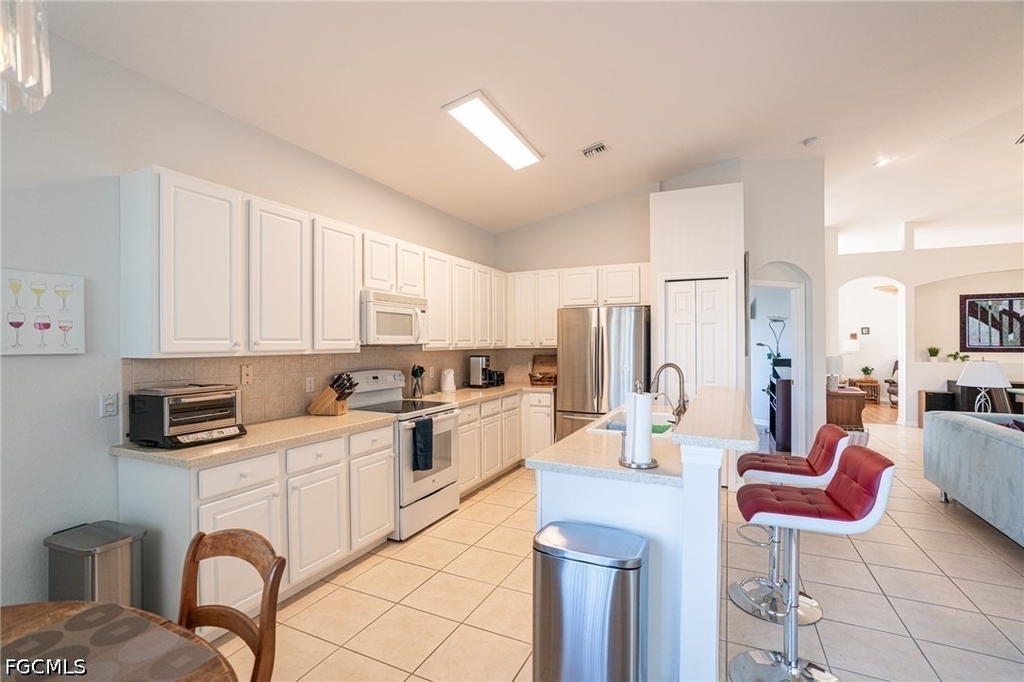 13841 Lake Mahogany Boulevard - Photo 7