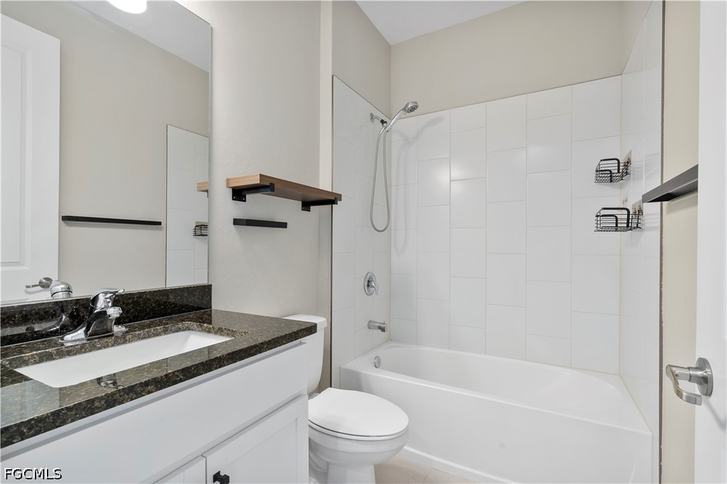 15927 Mulrion Boulevard - Photo 3