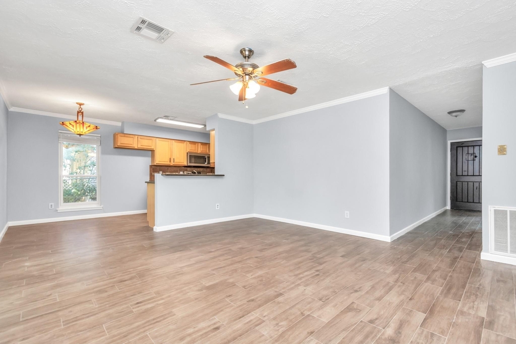 13627 Greenridge Drive - Photo 9