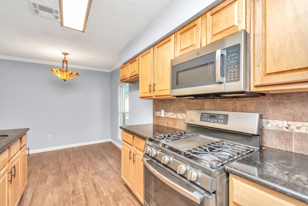 13627 Greenridge Drive - Photo 16
