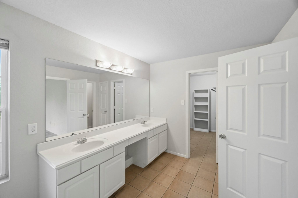 2702 Youpon Lake Court - Photo 18