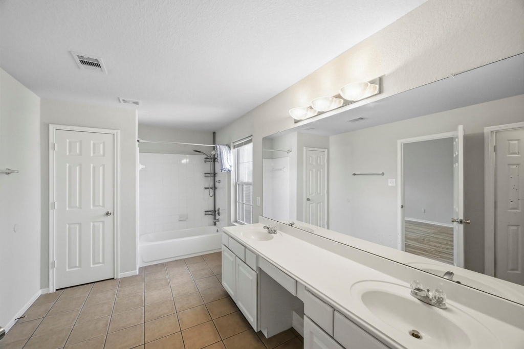 2702 Youpon Lake Court - Photo 19
