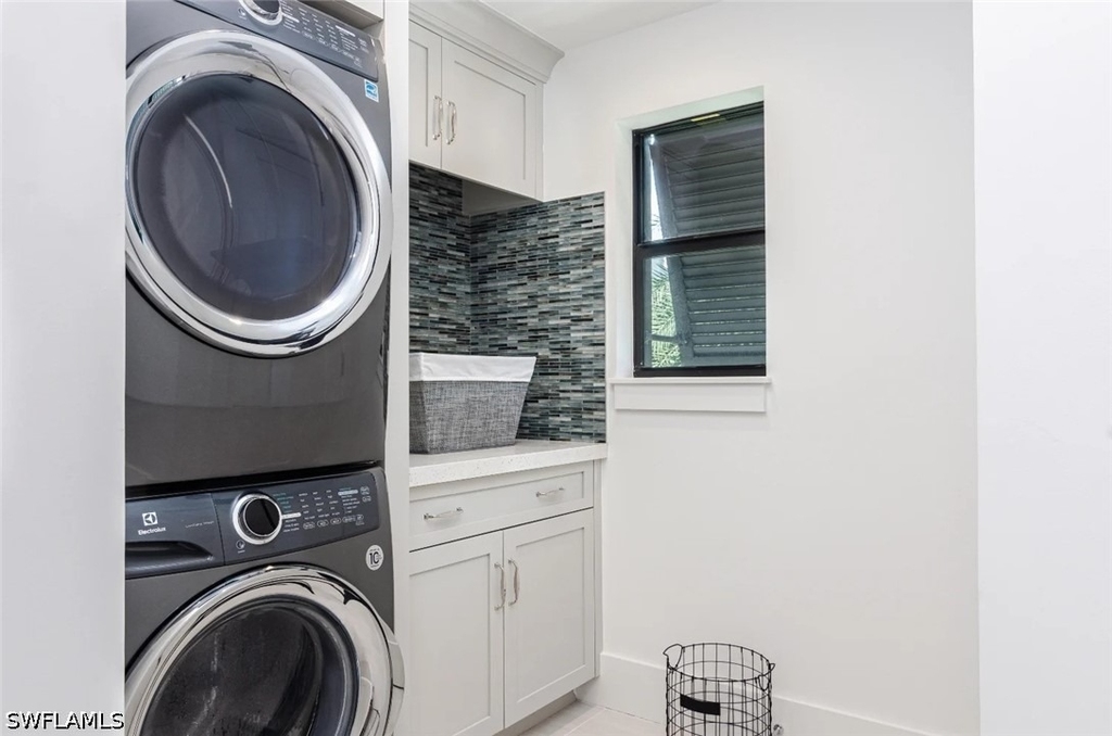930 9th Street S - Photo 16