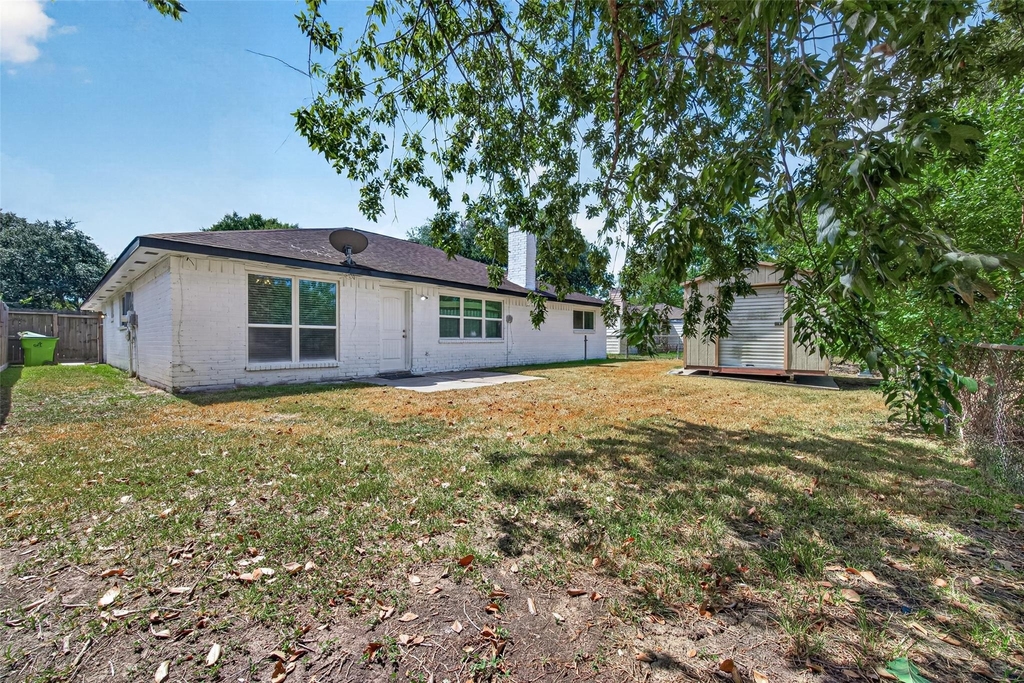 1002 Kenforest Drive - Photo 8