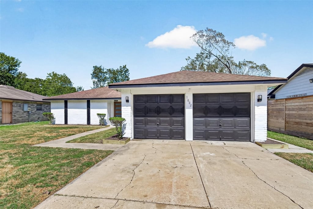 1002 Kenforest Drive - Photo 11