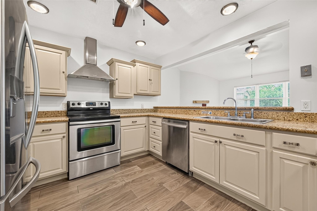 1002 Kenforest Drive - Photo 29