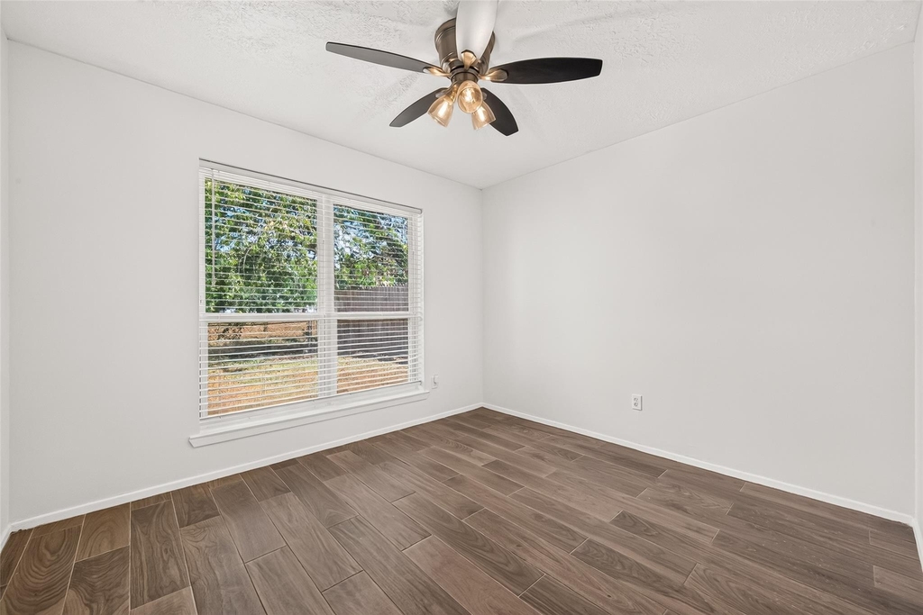 1002 Kenforest Drive - Photo 30