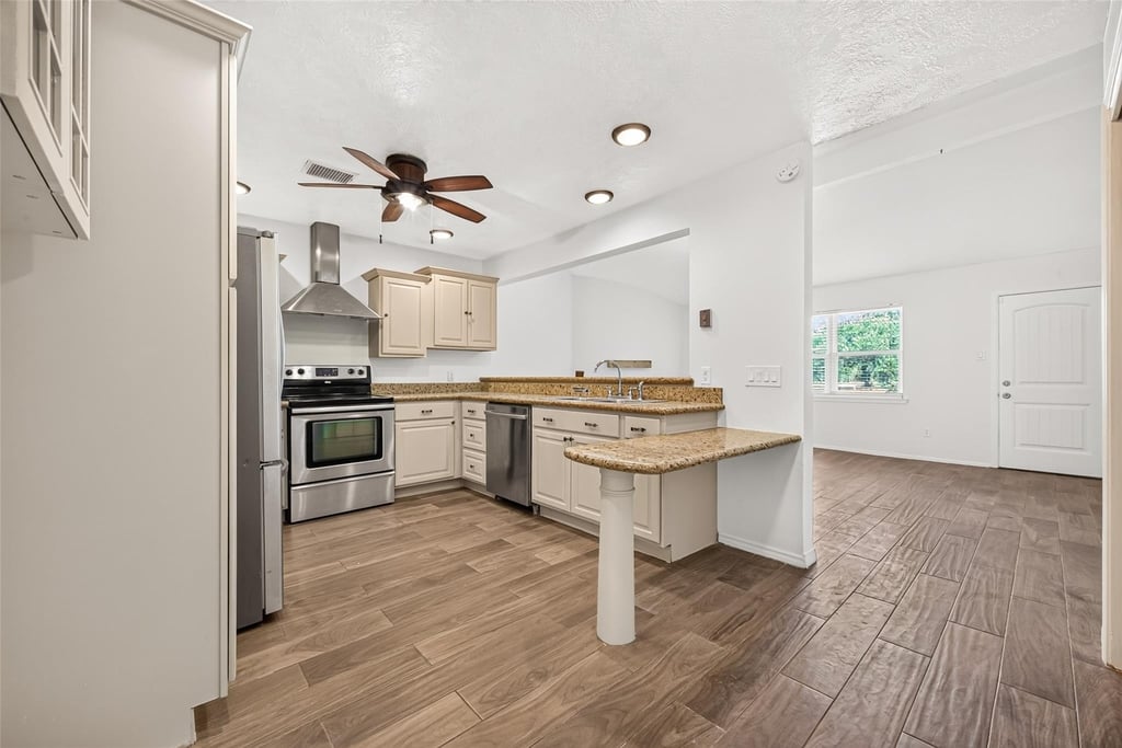 1002 Kenforest Drive - Photo 26