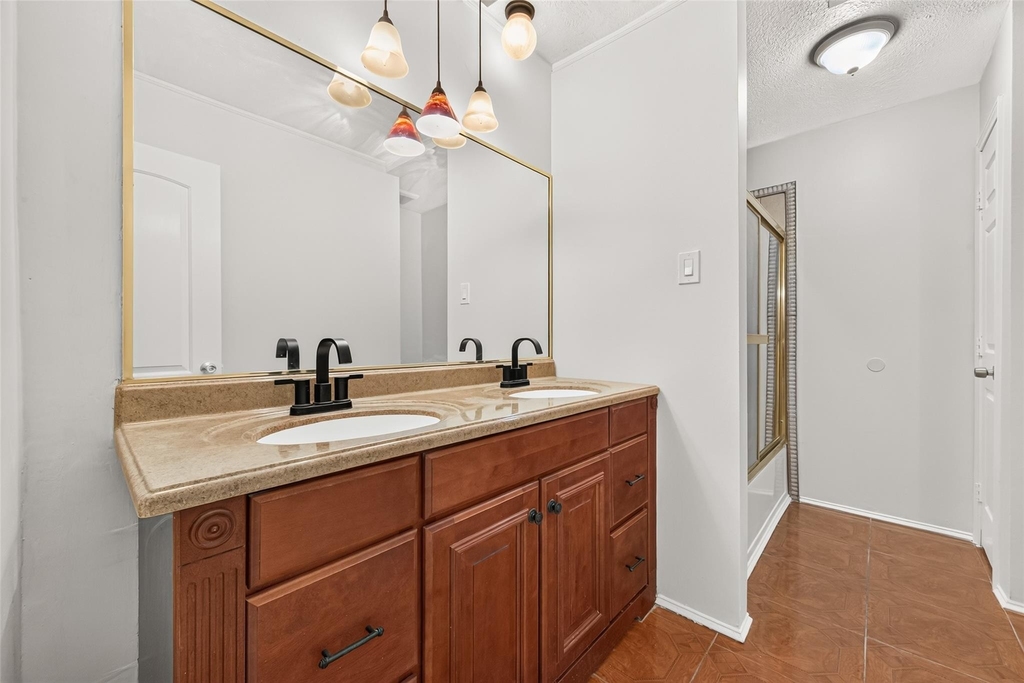 1002 Kenforest Drive - Photo 41