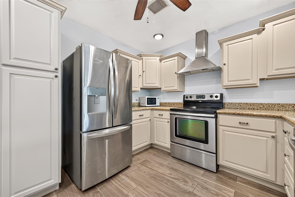 1002 Kenforest Drive - Photo 27
