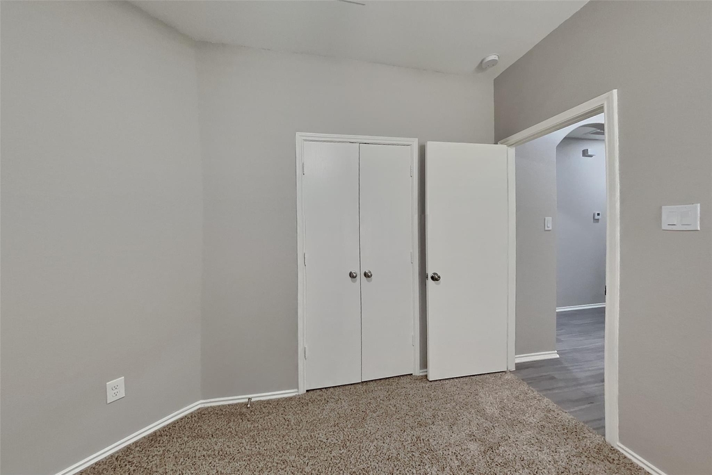 11409 Ryan Court - Photo 9