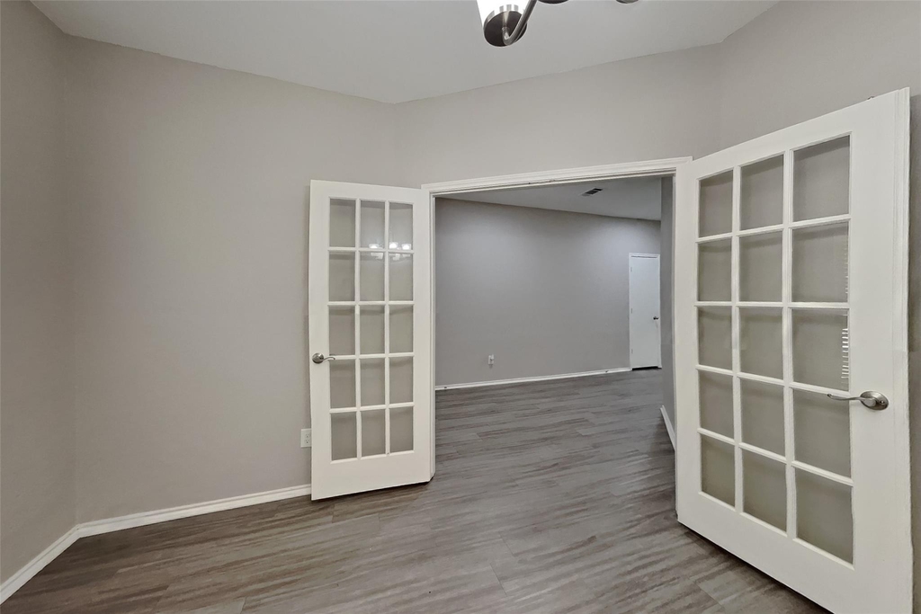 11409 Ryan Court - Photo 14