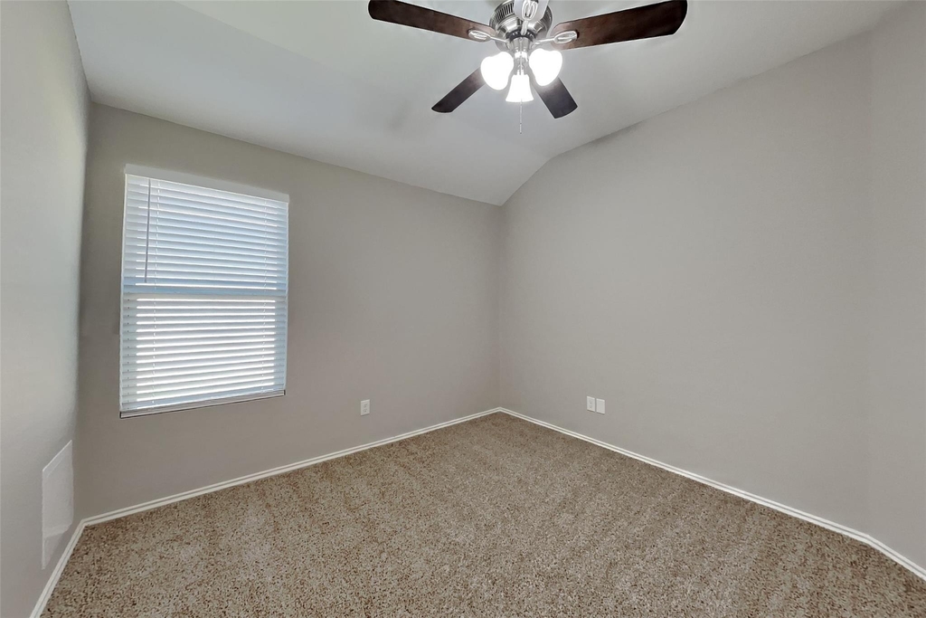 11409 Ryan Court - Photo 8