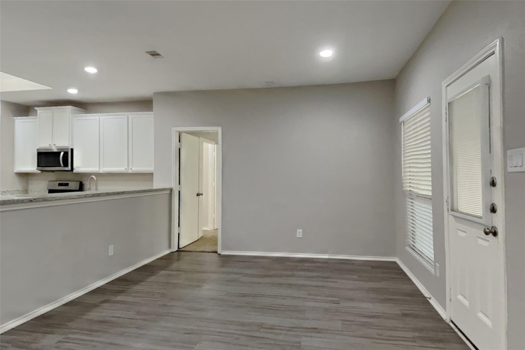 11409 Ryan Court - Photo 3