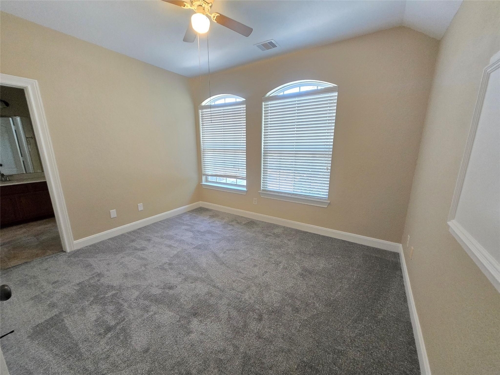 6611 Rosemary Knoll Lane - Photo 29