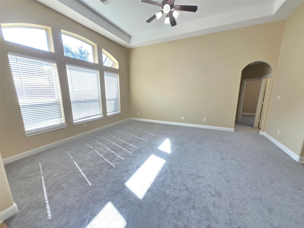 6611 Rosemary Knoll Lane - Photo 2