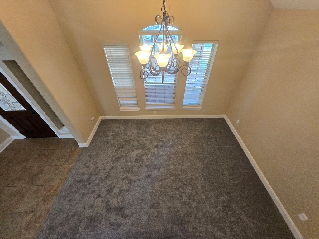 6611 Rosemary Knoll Lane - Photo 11